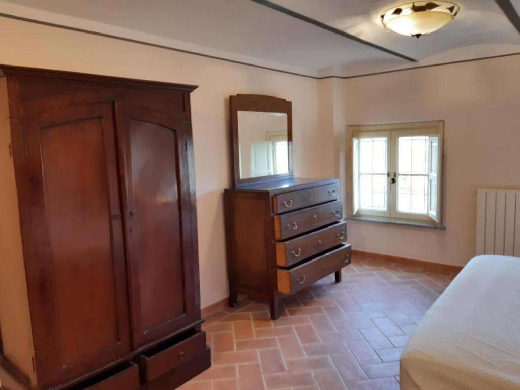 Agriturismo La Valle Della Lavanda - Podere Mezzastrada Fauglia Room photo
